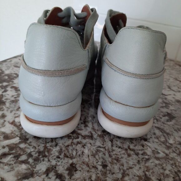 Gentle Souls Women’s  Sneakers size 8 - Picture 4 of 11
